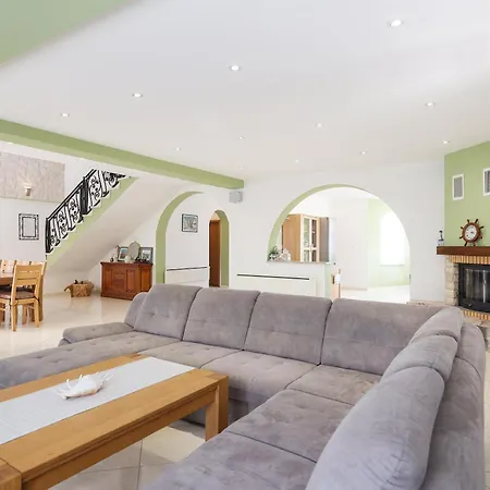 House Anna Holiday home *