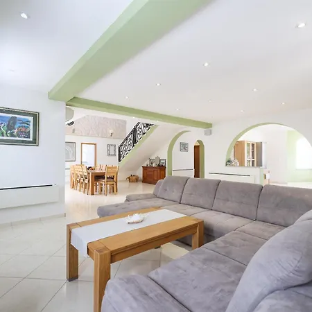 House Anna Holiday home